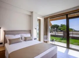 Aliston Deluxe Living - Adults Only