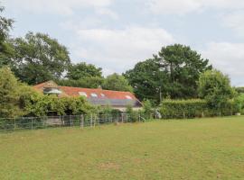 Uplands, khách sạn ở Compton