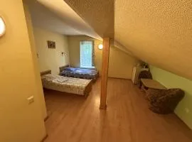 Viršutinė 9 4 kambarys