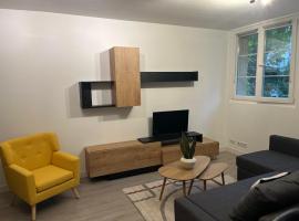 Charmant Appart 4-6P pr&egrave;s de la D&eacute;fense &agrave; Courbevoie, alojamento em Courbevoie