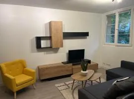 Charmant Appart 4-6P près de la Défense à Courbevoie