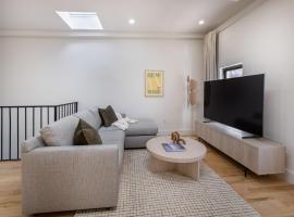 Condo-Hotel near Bedford Ave L-Subway, condo in Brooklyn