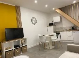 Maison Cosy Yellow