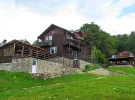 Cabana Cota 1080, ξενοδοχείο σε Valea Doftanei