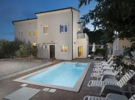 Villa Nocciola with Sea View, Private Pool and Sauna
