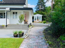 Charming Cottage near Beach & Nature, vila v destinaci Sarpsborg