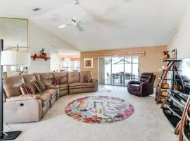 3 Mi to Weeki Wachee Springs SP: Poolside Oasis!