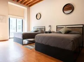 104 Location 2Bdrm 2bath AC apt Fits 8 Rooftop