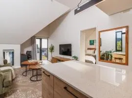 St Francis Links - Elegant, Golfside & Coastal Apartment