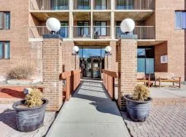 2-Storey Condo in The Fortress with Pool, Gym, WiFi, Parking