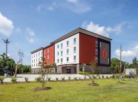 Studio 6 Gonzales, LA Baton Rouge Geismar Prairieville I 10, hotel v destinaci Gonzales