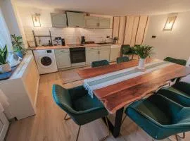 Alpino STAY Geräumige Ferienwohnung am Alpsee mit Garten