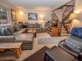 Lake Forest Glen # 114 By Hauserman Rentals, hotel in Tahoe City