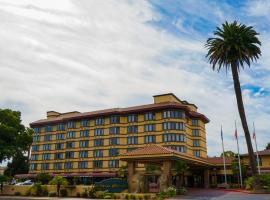 Historic Santa Maria Inn