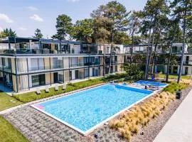 By The Lakeside Apartment