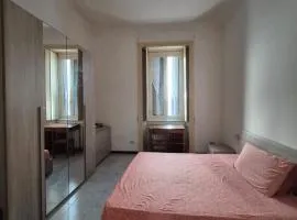 Appartamento completo o Camere private, Lecco Centro vicino alla stazione e al lago
