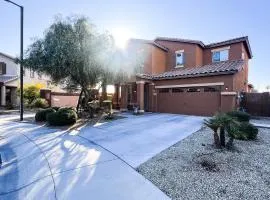 4BR Family Home Golf, Resort, Casino, Fire Pit Oasis in Goodyear