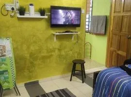 Syedeyina Roomstay