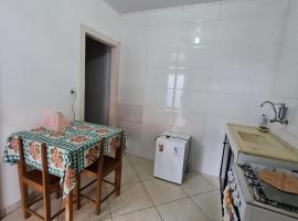 Kitnet Encanto Astral, hotel en São Thomé das Letras