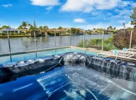 Luxurious Waterfront Paradise Stunning Views