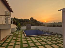 Rolling Hills, hotel v destinaci Trimbak