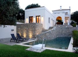 La Belle Helene, hotel con piscina a Kími