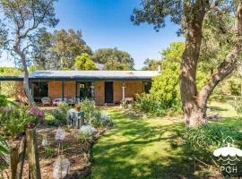 Wattle Haven Stay 3 Pay 2 Sept to Oct
