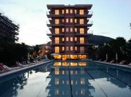 Perla Marina Apartments