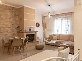 Arya Guesthouse