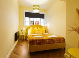 2 Bedroom Modern Apartment with Stunning Chester Views