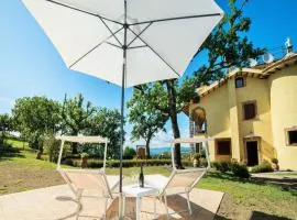 Peaceful Villa in Montefiascone with Bubble Bath