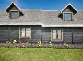 Seaside Cottage in Cisowo with terrace and lovely garden
