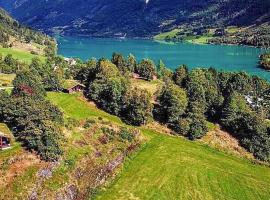 6 person holiday home in olden, hotel en Olden