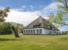 S-5 Hoeve Holland