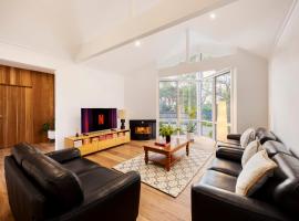 Viesnīca Galene Getaway Walk to Beach Pool & Fire pilsētā Mauntmarta