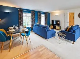 Hermitage Court - Luxury Central Apartment