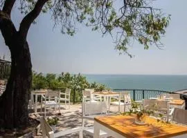 Bunaglows Panoramic Beach Village