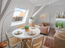 Stylish-loft near city center and park