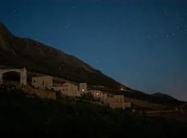 Anemos Suites Mani