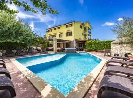 Villa Bucks near Poreč for 20 persons with Sea View, Whirlpool, Sauna & Fitness