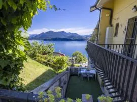 Apartment Il Gianlupo Azzurro by Interhome