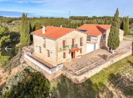 Casa Rural Mas Mar&iacute;a, chal&eacute; alpino em Horta de San Joan