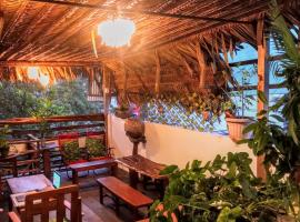 Amazon Home-Feliz Puerta, hotel com estacionamento em Iquitos