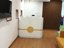 The Grand Vista Hotel