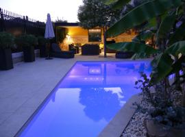 Appartement avec piscine privée, hotel a Périgueux