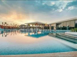 Swanlake Lagoon Luxury Villa