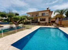 Villa Santa Llucia