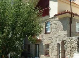 casa do meio da vila suites