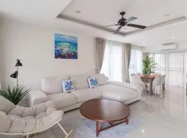 Welcoming 3bdr Townhouse Laguna Park
