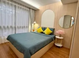Premium 2BR near Kamala Beach, Pool, Gym & Free Shuttle